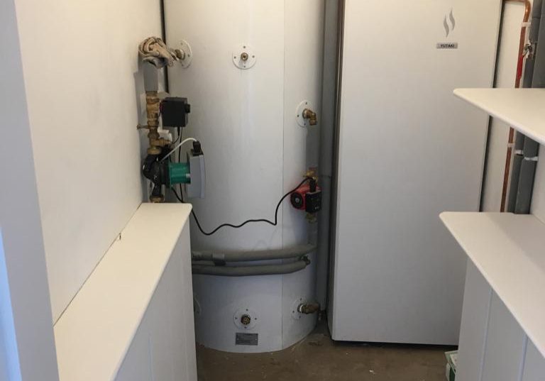 Air Source Heat Pump 1 Air Source Heat Pump 1